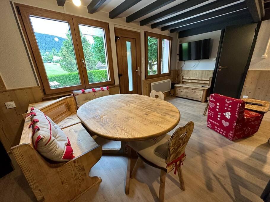 Villa Charmant Chalet Le Bouton D'Or à Métabief Extérieur photo